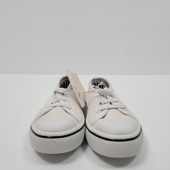 Hildie & Jo Dyeable Kid's White Canvas Shoes US Size 9/10 NWT - Picture 3 of 9